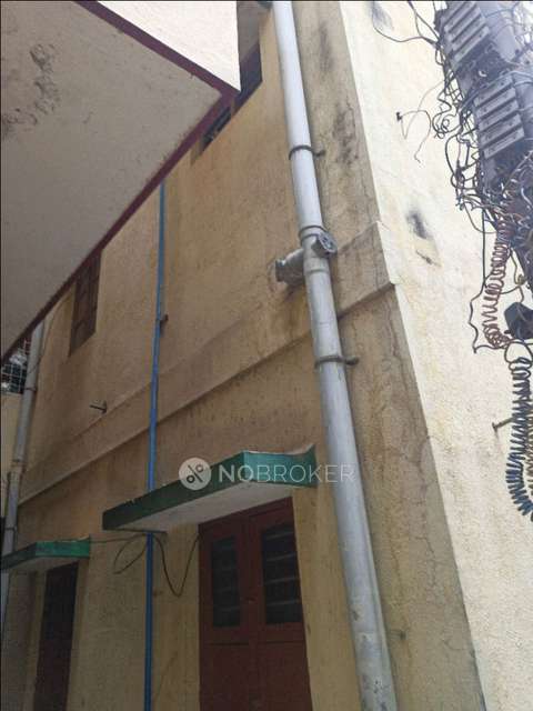 4+ BHK Flat In Standalone  Building  For Sale  In Kammanahalli