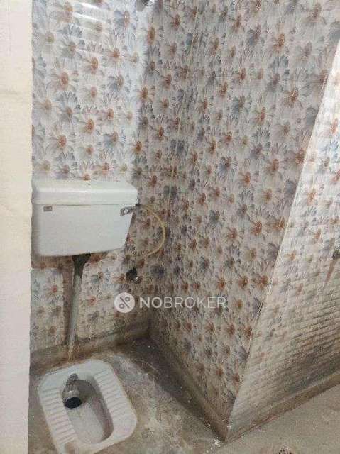 4 BHK Flat In Sunview Apartment For Sale  In Burari