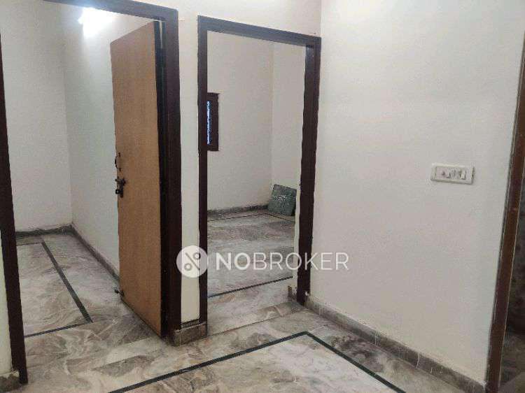 4 BHK Flat In Sunview Apartment For Sale  In Burari