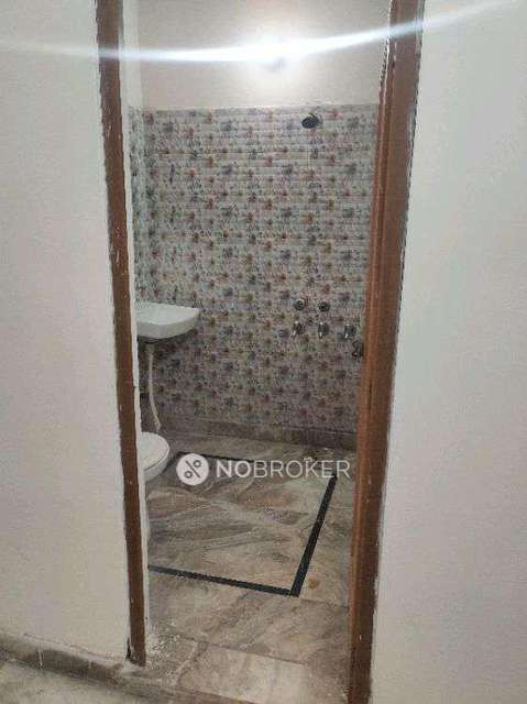 4 BHK Flat In Sunview Apartment For Sale  In Burari