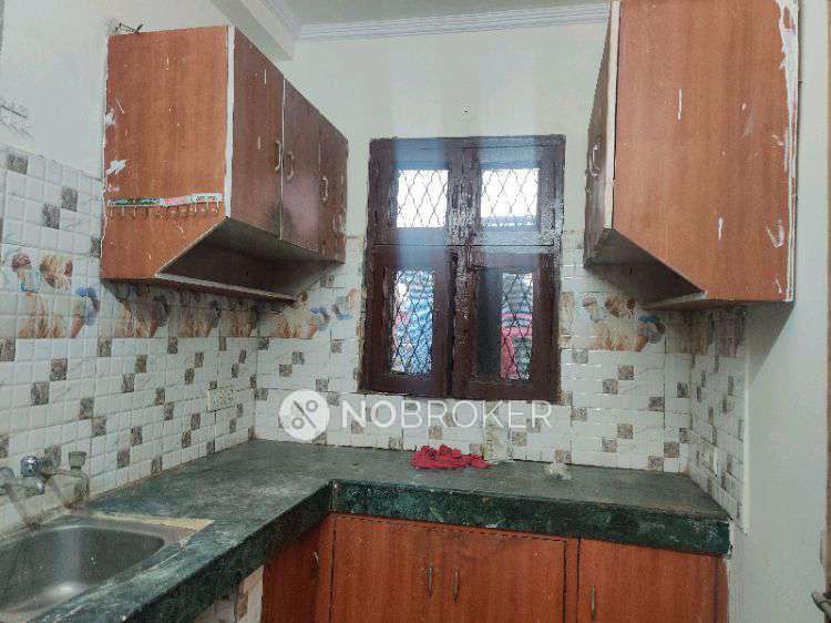 4 BHK Flat In Sunview Apartment For Sale  In Burari