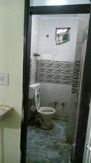 2 BHK Flat For Sale  In Patel Nagar