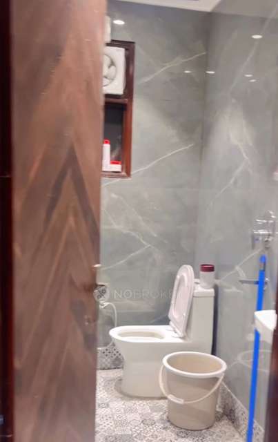 3 BHK Flat For Sale  In Mahavir Enclave