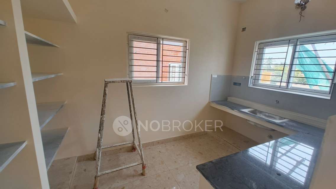 2 BHK Flat In Brics Construction For Sale  In Cholambedu