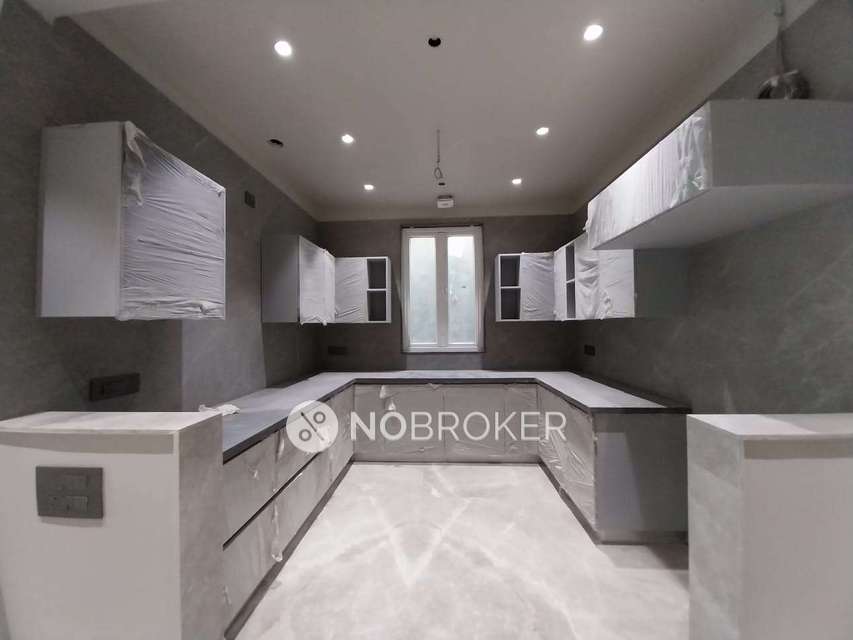 4 BHK Flat In Apartment For Sale  In East Of Kailash