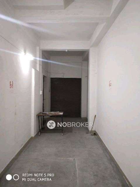 Shop in Ganesh Peth, Pune for sale 