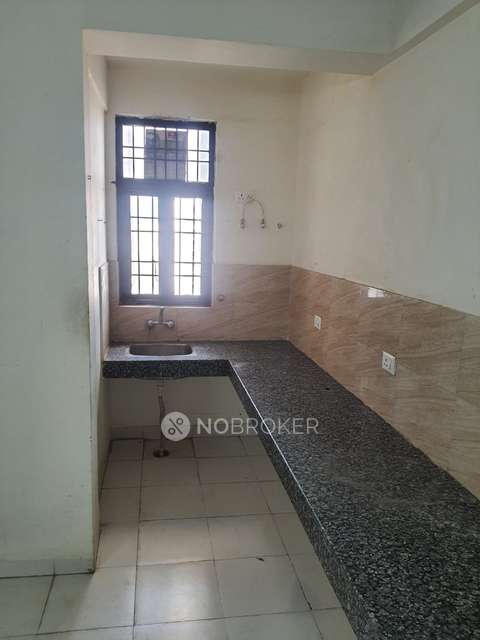 2 BHK Flat In Amolik Heights For Sale  In Sector 88