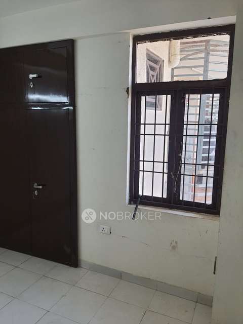 2 BHK Flat In Amolik Heights For Sale  In Sector 88