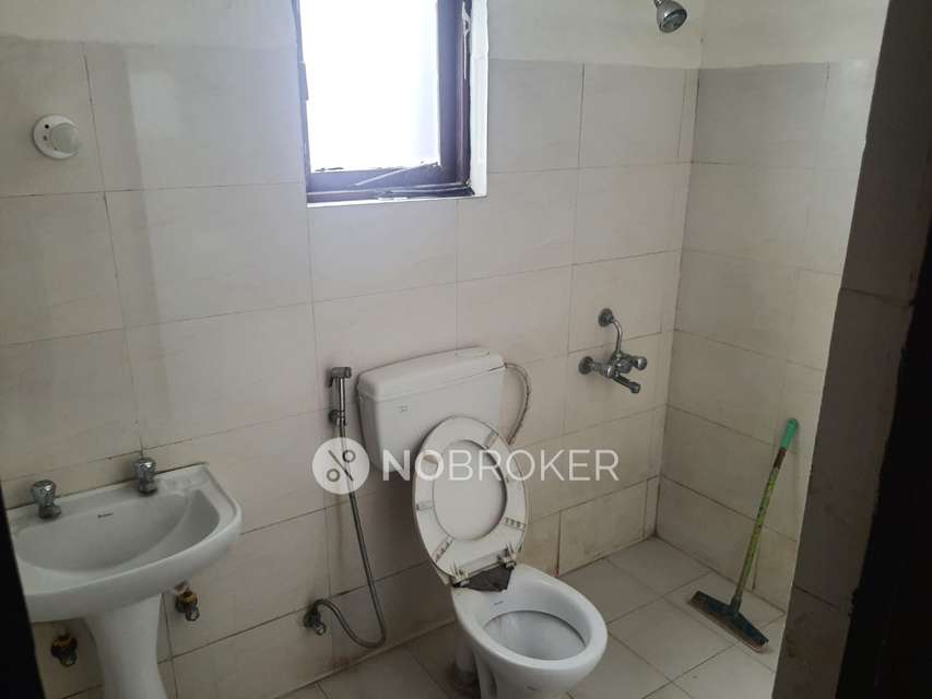 2 BHK Flat In Amolik Heights For Sale  In Sector 88