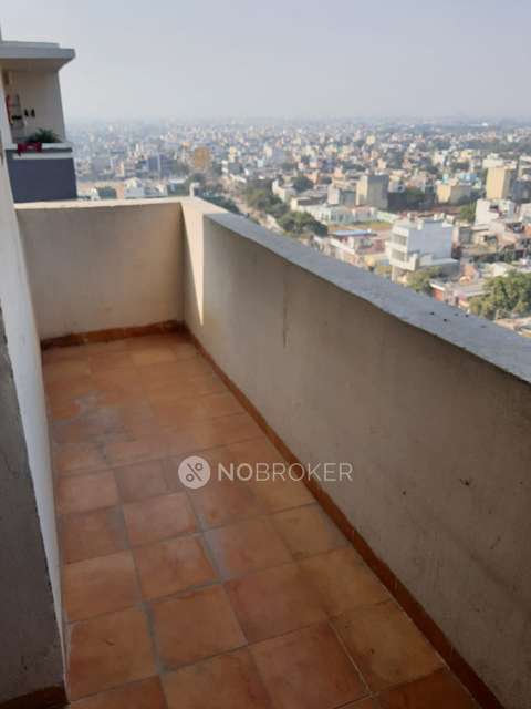 2 BHK Flat In Amolik Heights For Sale  In Sector 88