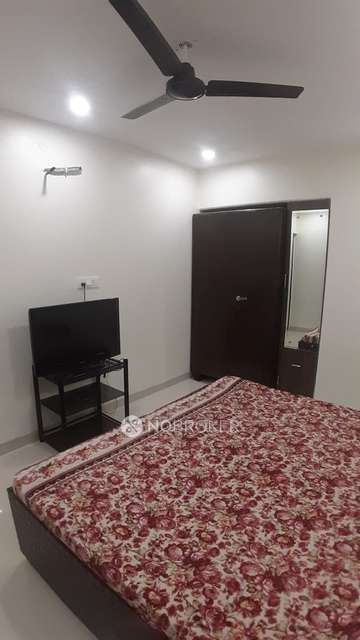 1 BHK Flat In Pocket L Sarita Vihar Rwa for Rent  In Sarita Vihar