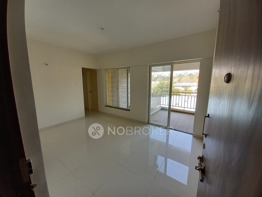 Single Room for Female In 2 BHK  In Paranjape Abhiruchi Parisar In Dhayari