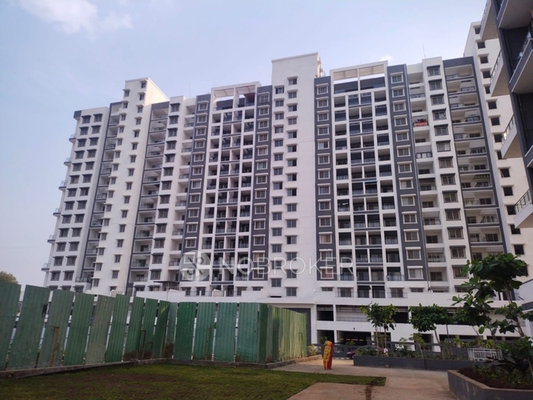 Single Room for Female In 2 BHK  In Paranjape Abhiruchi Parisar In Dhayari