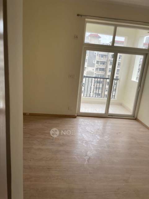 3 BHK Flat In Amrapali Silicon City For Sale  In  Sector 76