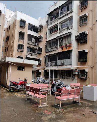 Single Room for Female In 2 BHK  In Ganga Society In Goregaon West, 