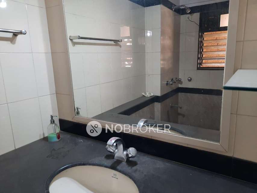 2 BHK Flat In Hill Side Powai For Sale  In Powai