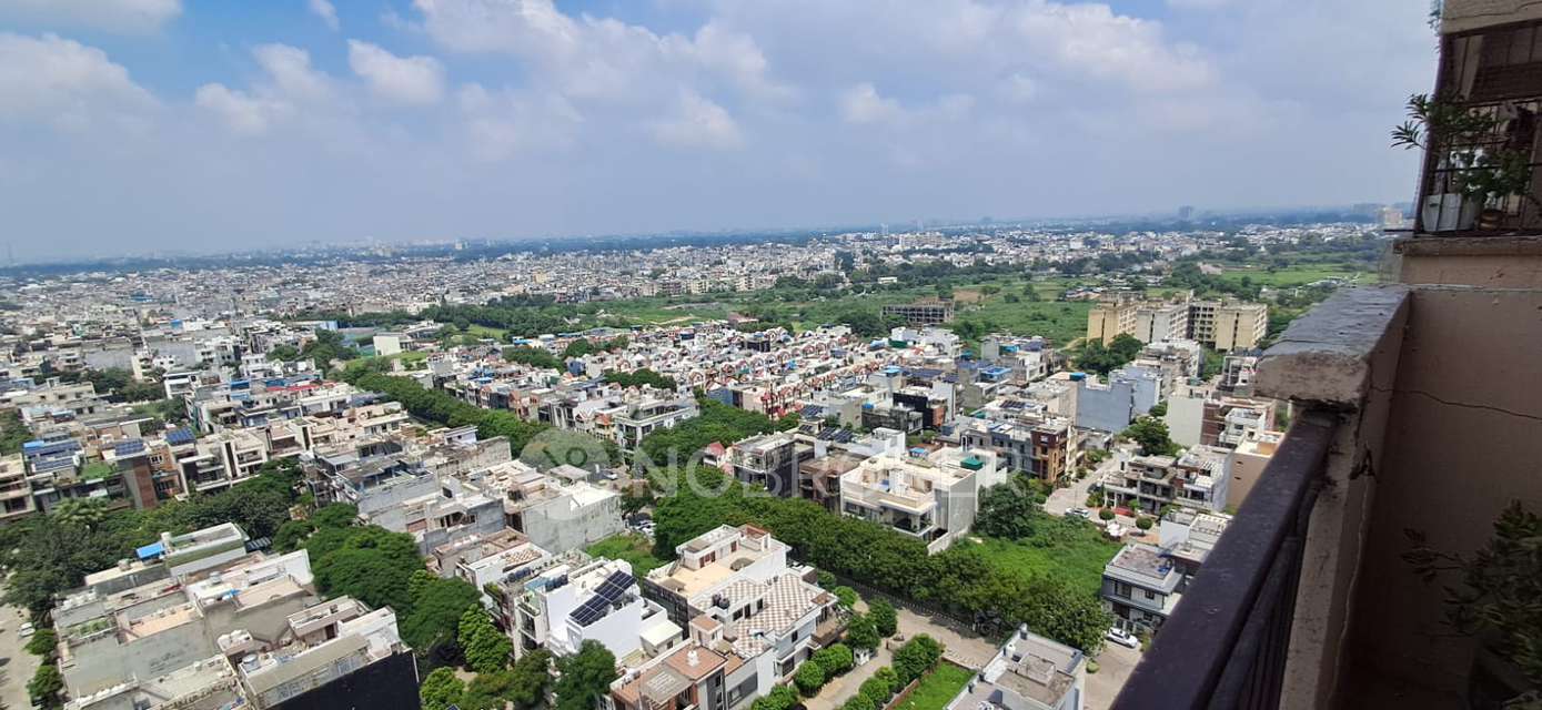 2 BHK Flat In Landcraft Golflinks For Sale  In Ghaziabad