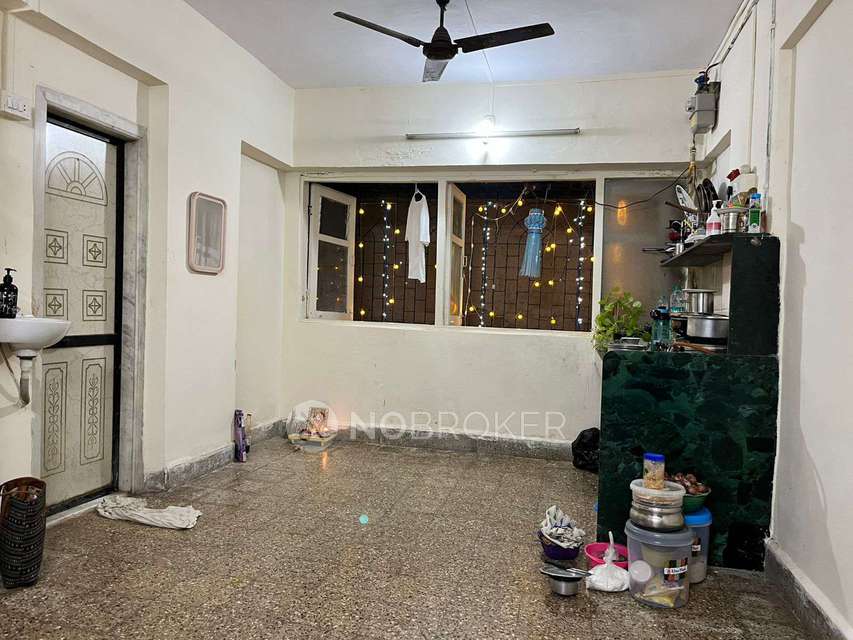 PG for Girls in Parel