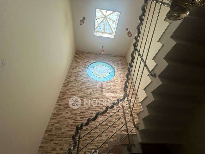 4+ BHK Flat For Sale  In Ramamurthy Nagar