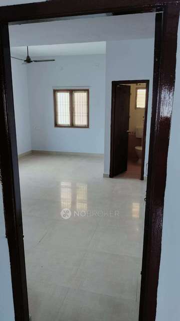 2 BHK Flat In Meridian Karthika For Sale  In  Annanur