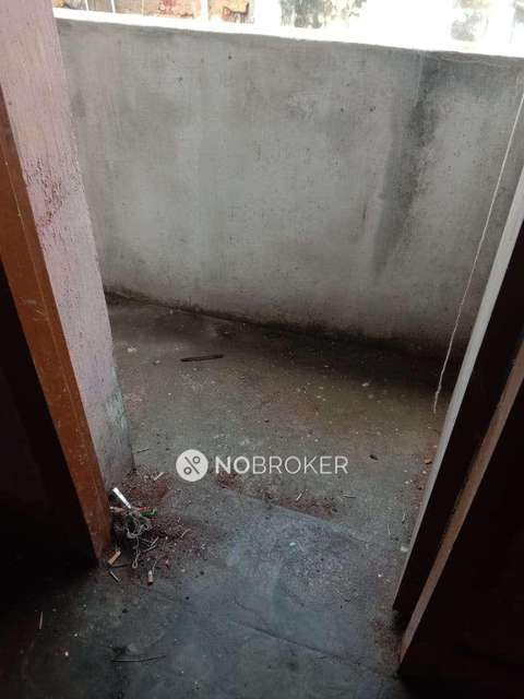1 RK Flat In Tnhb Flats For Sale  In Kodambakkam