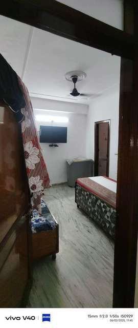 Shop in Sector 25, Delhi for Rent 