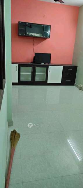 PG for Girls in Tharappakkam 