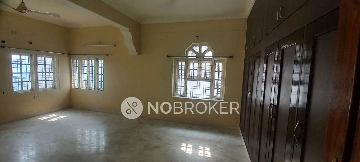 2 BHK Flat In Cornerstone Apartments For Sale  In Begumpet