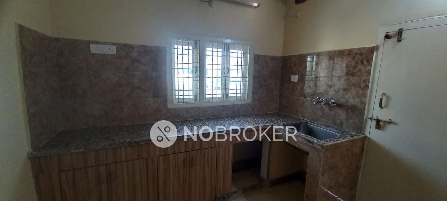 2 BHK Flat In Cornerstone Apartments For Sale  In Begumpet