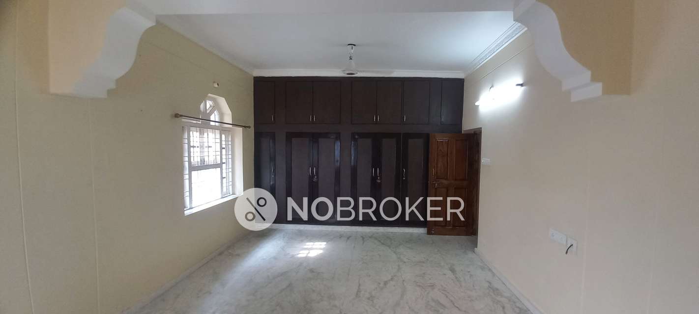 2 BHK Flat In Cornerstone Apartments For Sale  In Begumpet