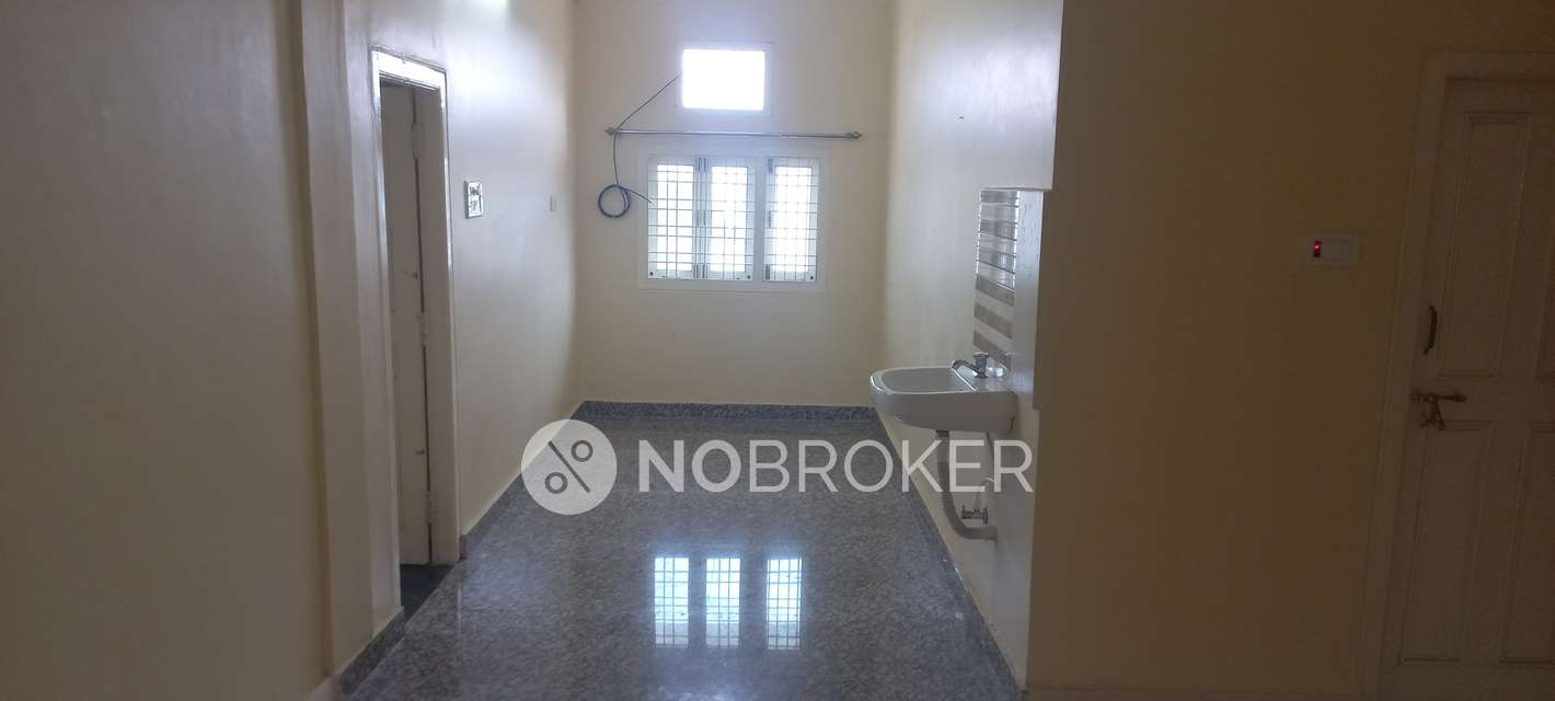 2 BHK Flat In Cornerstone Apartments For Sale  In Begumpet