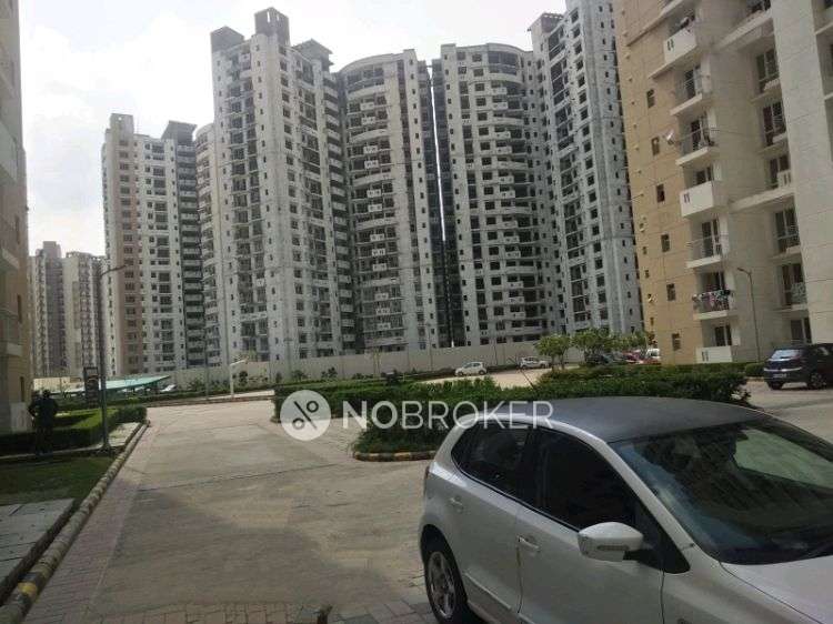2 BHK Flat In Logix Blossom Greens Noida For Sale  In Sector 143
