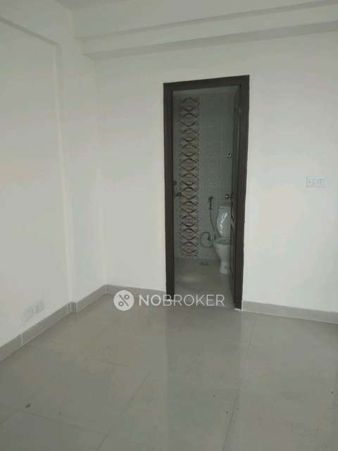 2 BHK Flat In Logix Blossom Greens Noida For Sale  In Sector 143