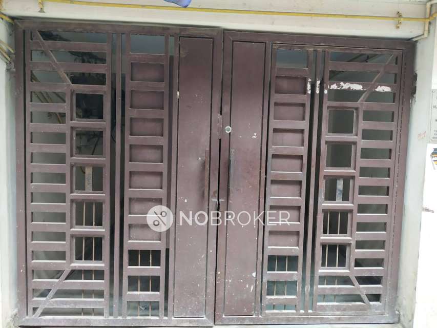 2 BHK Flat In Apartment For Sale  In Shahdara