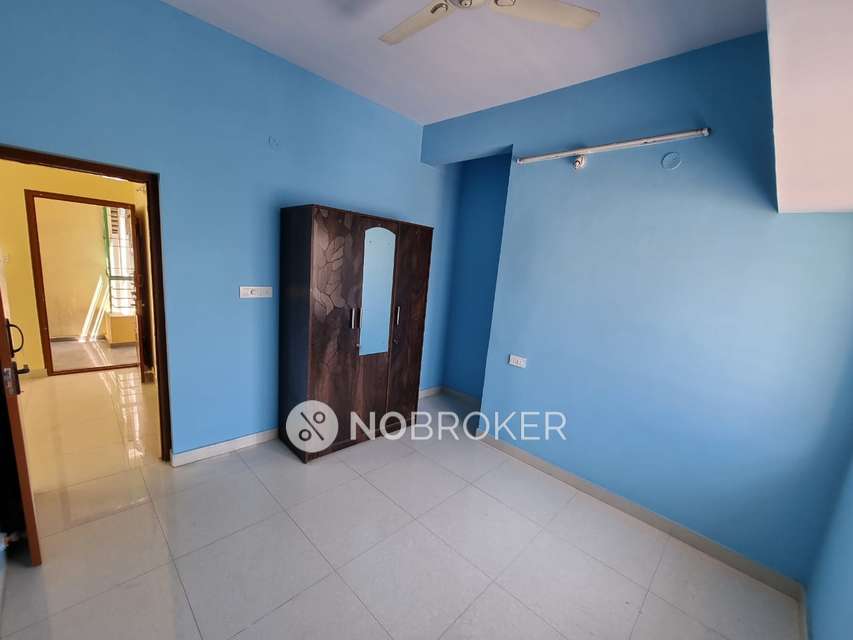 2 BHK Flat In Gayatri Niwas for Rent  In Marathahalli