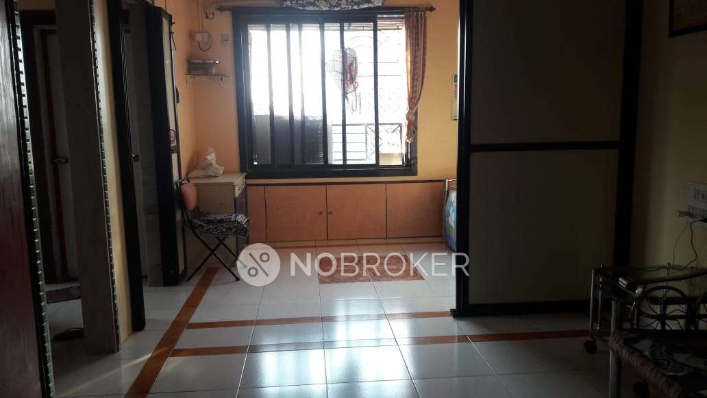 1 BHK Flat In Siddhivinayak Chs For Sale  In  Malad East