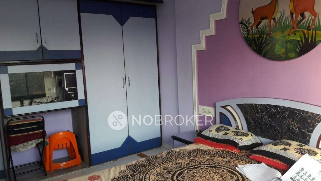1 BHK Flat In Siddhivinayak Chs For Sale  In  Malad East