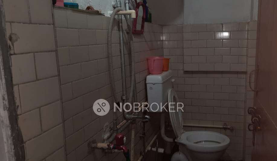 2 BHK Flat In Dda Flat For Sale  In Palam