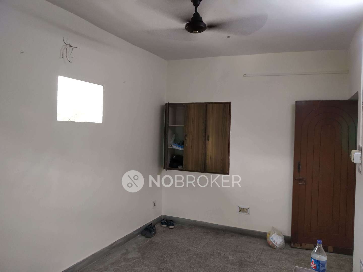 Mayura Apartment Mayur Vihar Rent WITHOUT BROKERAGE Semifurnished 3