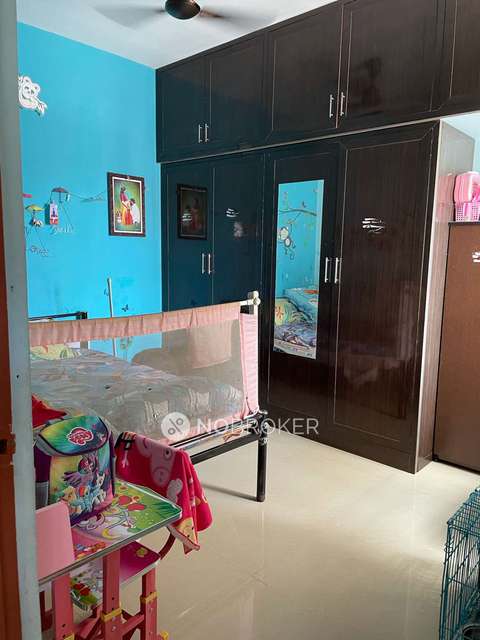 2 BHK Flat In Srivari Homes For Sale  In Pallikaranai