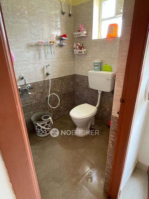 2 BHK Flat In Srivari Homes For Sale  In Pallikaranai