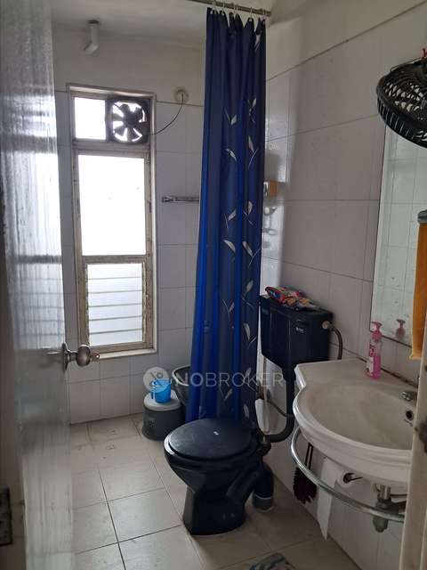 2 BHK Flat In Lokhandwala Galaxy  For Sale  In Byculla West