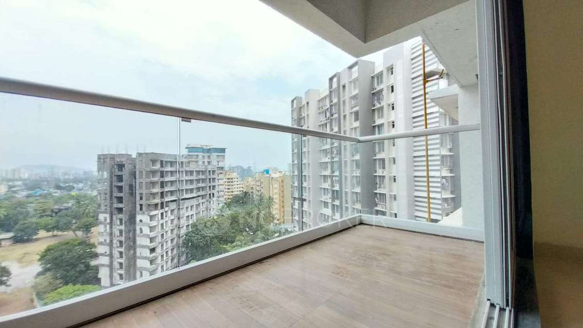 2 BHK Flat In Satra Harmony For Sale  In Chembur East