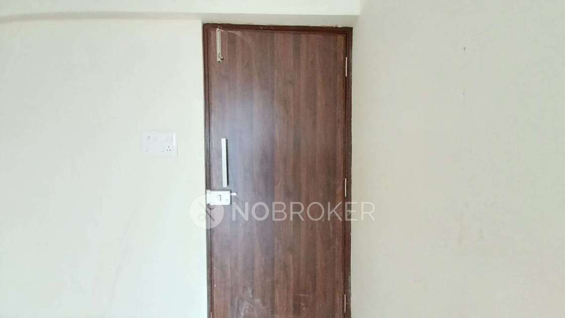 2 BHK Flat In Satra Harmony For Sale  In Chembur East