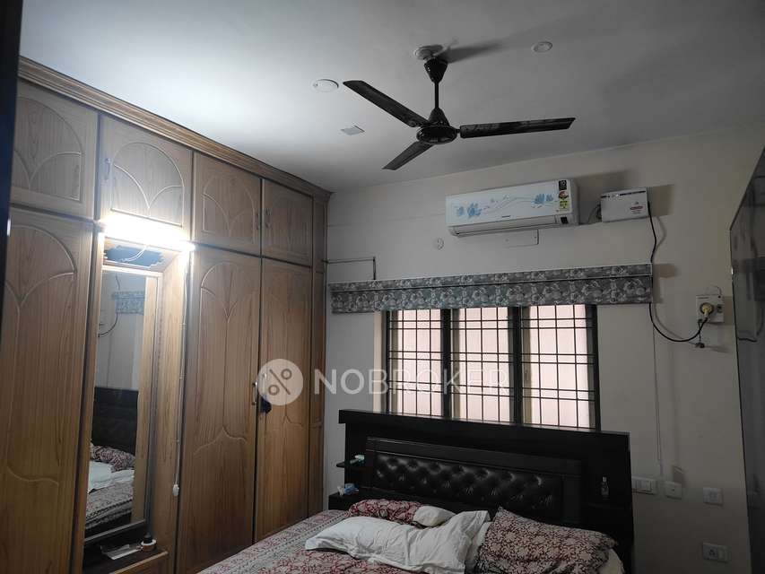 4 BHK Flat In Keerthi Krishna Residency For Sale  In Shantinagar Park, Masab Tank