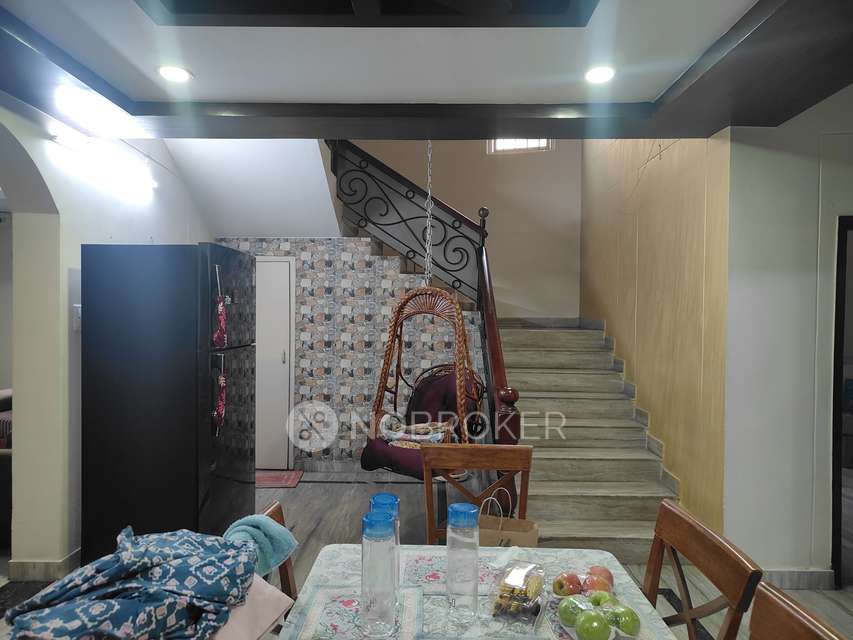 4 BHK Flat In Keerthi Krishna Residency For Sale  In Shantinagar Park, Masab Tank
