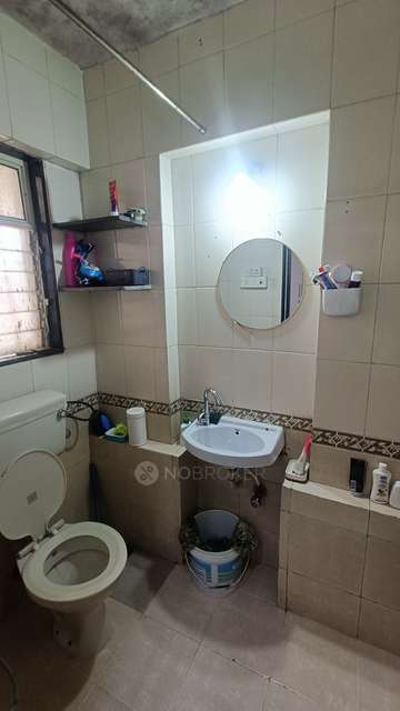 2 BHK Flat In Nirmal Life Style Complex Topaz For Sale  In Mulund West