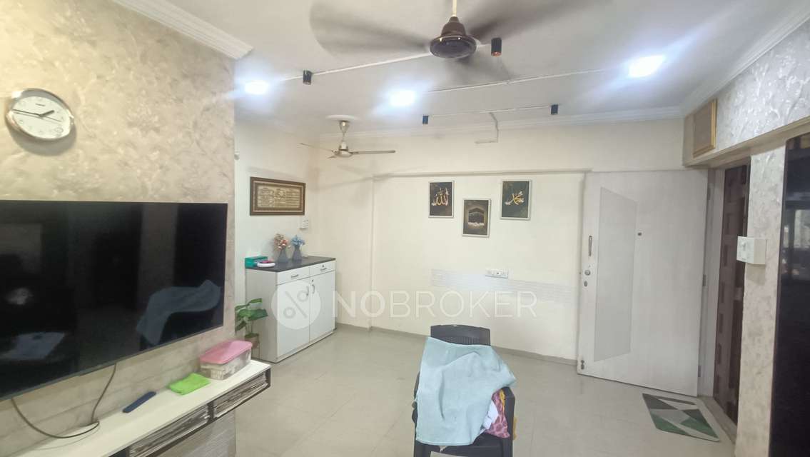 2 BHK Flat In Nirmal Life Style Complex Topaz For Sale  In Mulund West