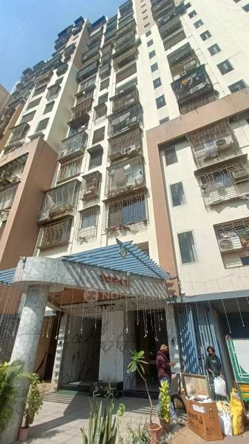 2 BHK Flat In Nirmal Life Style Complex Topaz For Sale  In Mulund West