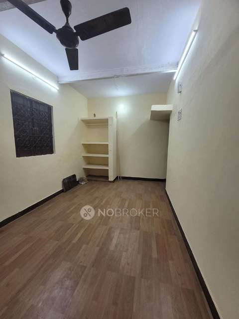 1 RK Flat In Dda Janta Flat for Rent  In Rohini Sector 17